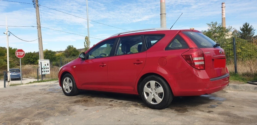 Kia Ceed 1.4 16V 99 к.с./газ-бензин - изображение 10 | Auto.bg Kia Ceed 1.4 16V 99 к.с./газ-бензин - изображение 10