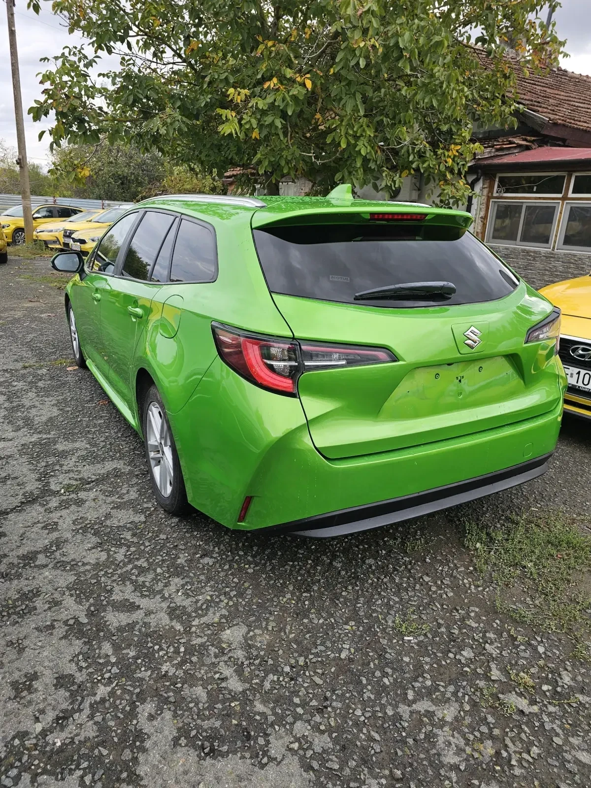 Suzuki Swace Hybrid - изображение 3 | Auto.bg Suzuki Swace Hybrid - изображение 3