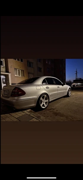 Mercedes-Benz E 320 320CDI V6 224 - 3999 € - 28831370 7 | Car24.bg Mercedes-Benz E 320 320CDI V6 224 - 3999 € - 28831370 7