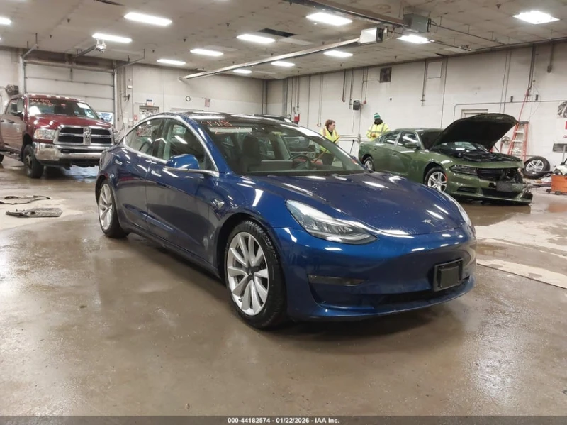 Tesla Model 3 Mid Range RWD - 12000 € / 23469.96 лв. - 24237238 1 | Car24.bg Tesla Model 3 Mid Range RWD - 12000 € / 23469.96 лв. - 24237238 1