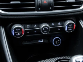 Alfa Romeo Giulia * Quadrifoglio RWD * CARFAX * ЦЕНА ДО БГ - 128900 лв. / 65905.52 € - 42561884 16 | Car24.bg Alfa Romeo Giulia * Quadrifoglio RWD * CARFAX * ЦЕНА ДО БГ - 128900 лв. / 65905.52 € - 42561884 16