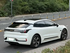 Zeekr 001 WE Edition 100 kWh | Auto.bg — изображение 5 Zeekr 001 WE Edition 100 kWh | Auto.bg — изображение 5