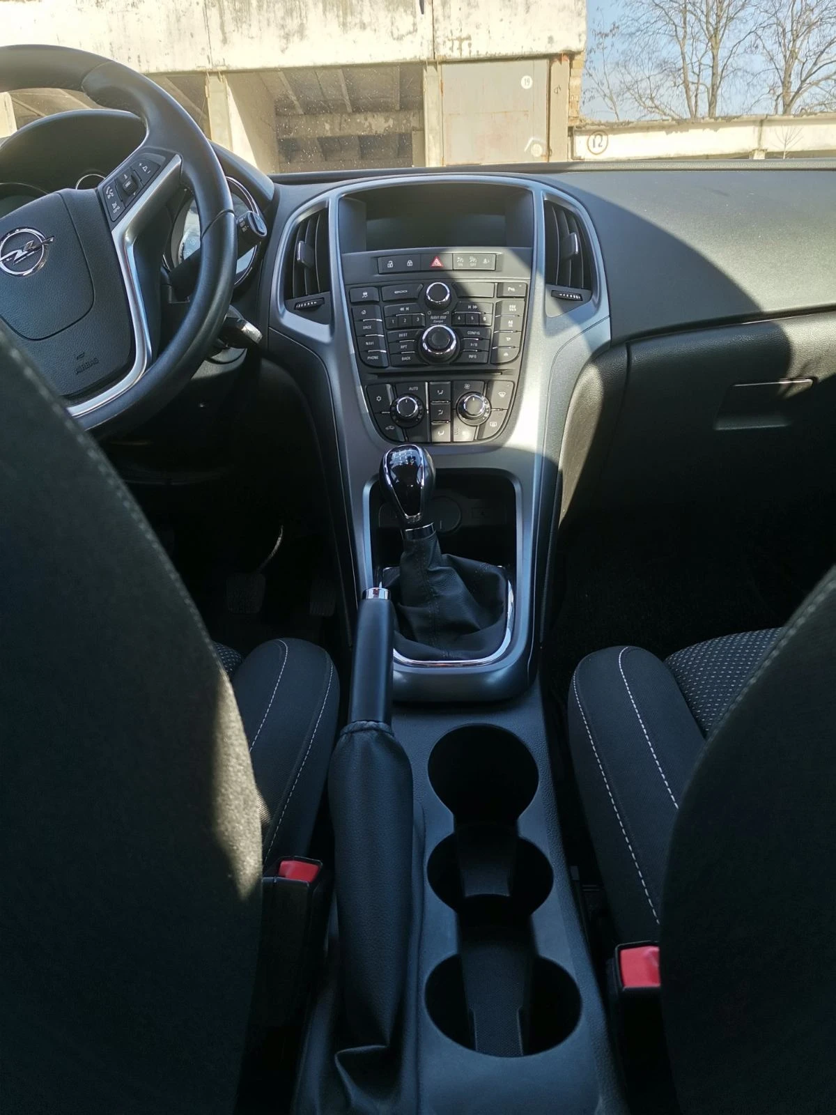 Opel Astra Sport tourer - изображение 9 | Auto.bg Opel Astra Sport tourer - изображение 9