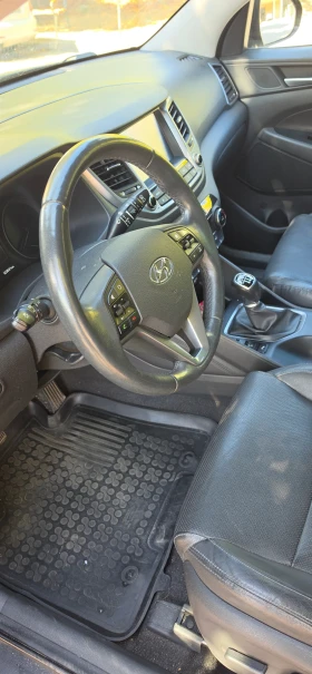 Hyundai Tucson 2.0 D 4x4 Панорама, обдухване, 185 к.с. | Auto.bg — изображение 13 Hyundai Tucson 2.0 D 4x4 Панорама, обдухване, 185 к.с. | Auto.bg — изображение 13