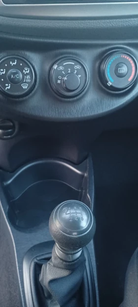 Toyota Yaris 1.4 D-4D | Auto.bg — изображение 10 Toyota Yaris 1.4 D-4D | Auto.bg — изображение 10