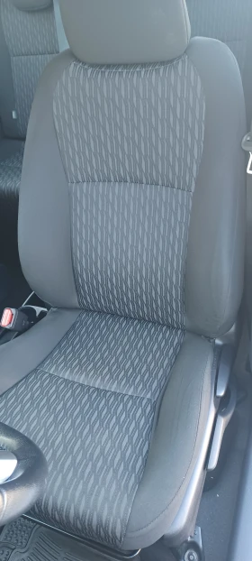 Toyota Yaris 1.4 D-4D | Auto.bg — изображение 11 Toyota Yaris 1.4 D-4D | Auto.bg — изображение 11