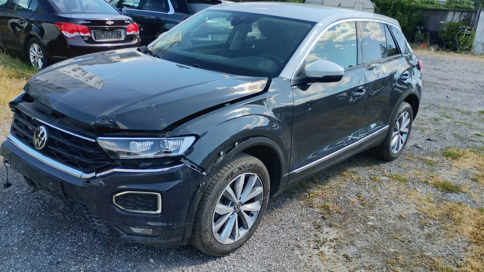 VW T-Roc 1.6 тди 115 КС 6 си. | Auto.bg — изображение 1 VW T-Roc 1.6 тди 115 КС 6 си. | Auto.bg — изображение 1