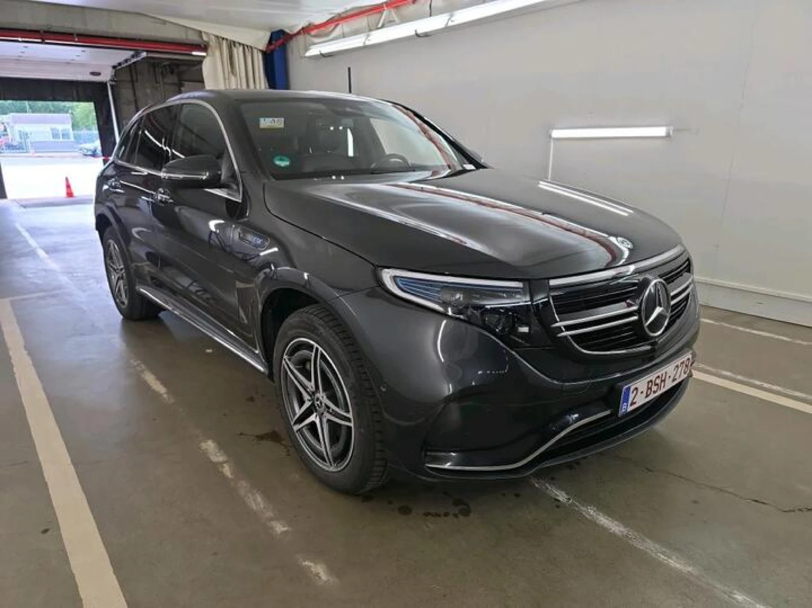 Mercedes-Benz EQC 400 4Matic Luxury Leather LED Navi Ambient | Auto.bg — изображение 1 Mercedes-Benz EQC 400 4Matic Luxury Leather LED Navi Ambient | Auto.bg — изображение 1