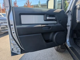 Toyota Fj cruiser 4WD - 29500 лв. / 15083.11 € - 99055418 13 | Car24.bg Toyota Fj cruiser 4WD - 29500 лв. / 15083.11 € - 99055418 13