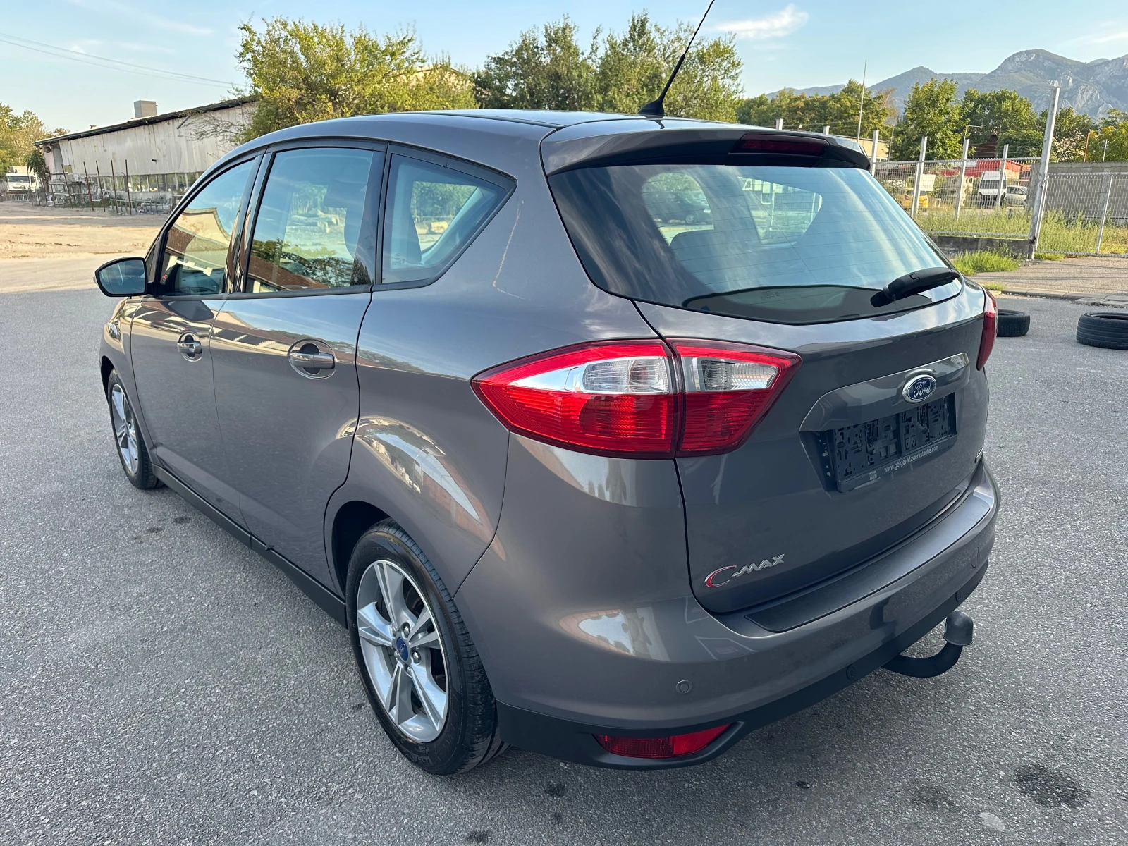 Ford C-max 1.0i Ecoboost 160000км - изображение 5 | Auto.bg Ford C-max 1.0i Ecoboost 160000км - изображение 5