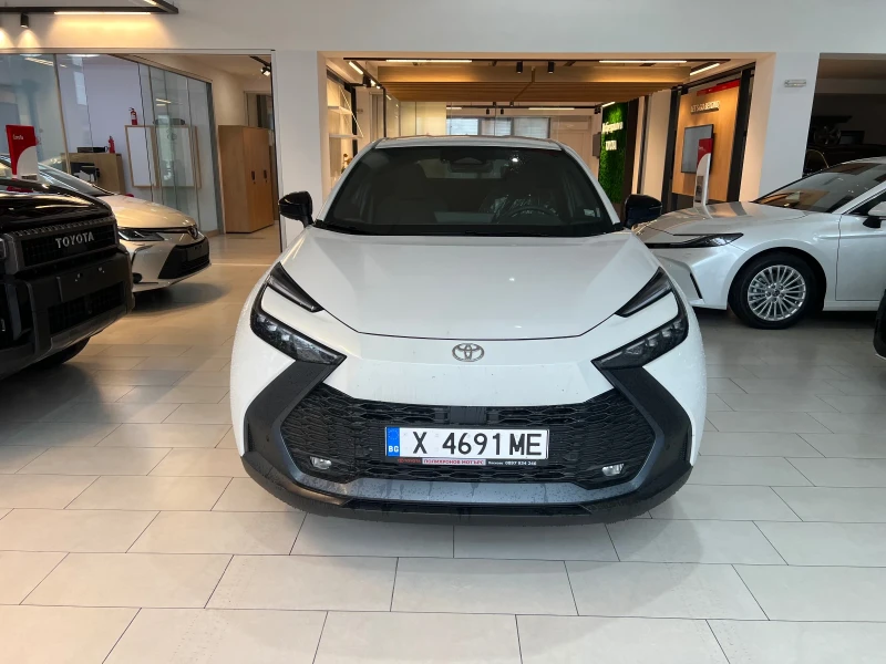 Toyota C-HR CLUB PLUG-IN - 71990 лв. / 36807.90 € - 69354594 1 | Car24.bg Toyota C-HR CLUB PLUG-IN - 71990 лв. / 36807.90 € - 69354594 1