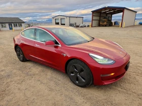 Tesla Model 3 * КОЖЕН САЛОН* AWD* DUAL MOTOR | Auto.bg — изображение 4 Tesla Model 3 * КОЖЕН САЛОН* AWD* DUAL MOTOR | Auto.bg — изображение 4