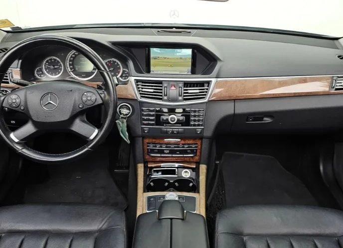 Mercedes-Benz E 300 Elegance - изображение 7 | Auto.bg Mercedes-Benz E 300 Elegance - изображение 7