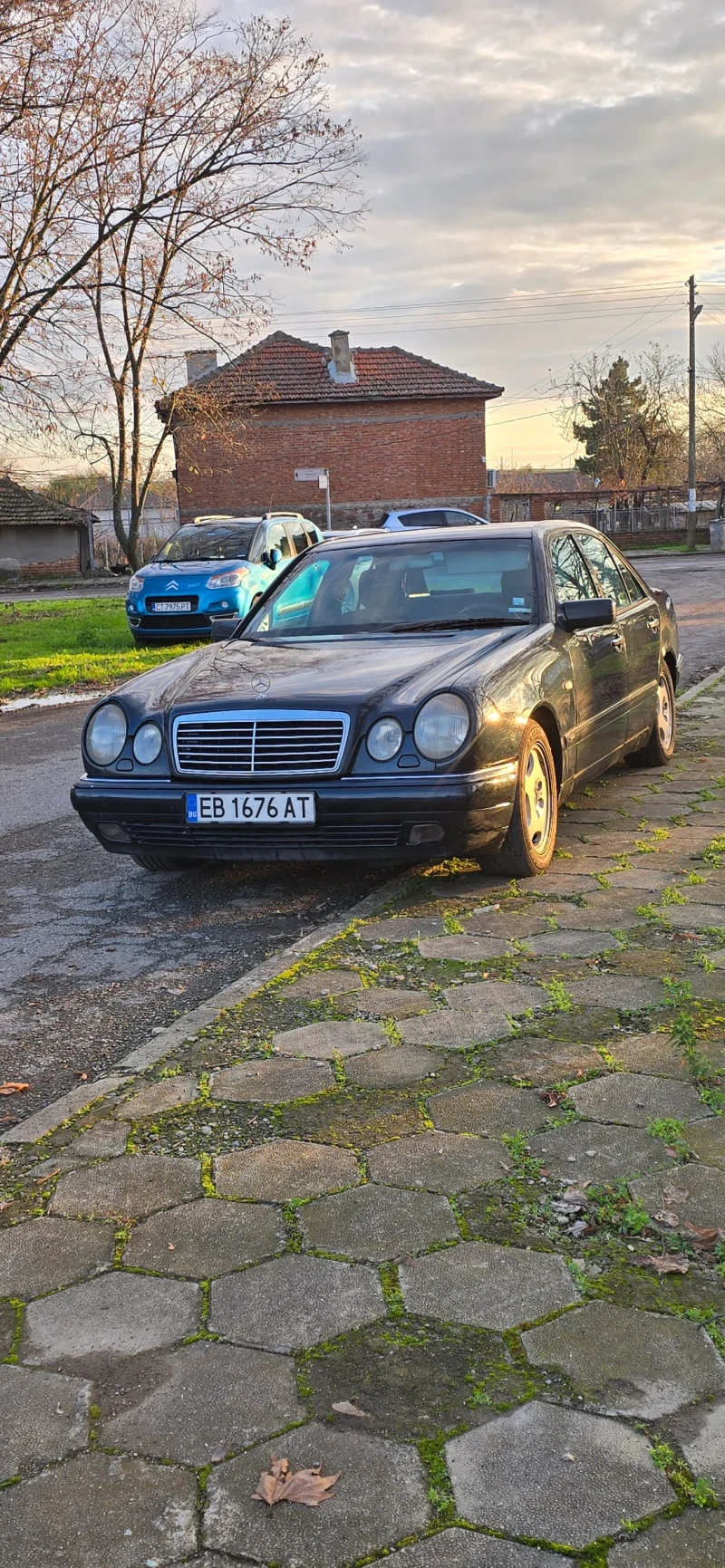 Mercedes-Benz E 290 2.9 TDI климатроник - 2800 лв. / 1431.62 € - 35481773 1 | Car24.bg Mercedes-Benz E 290 2.9 TDI климатроник - 2800 лв. / 1431.62 € - 35481773 1