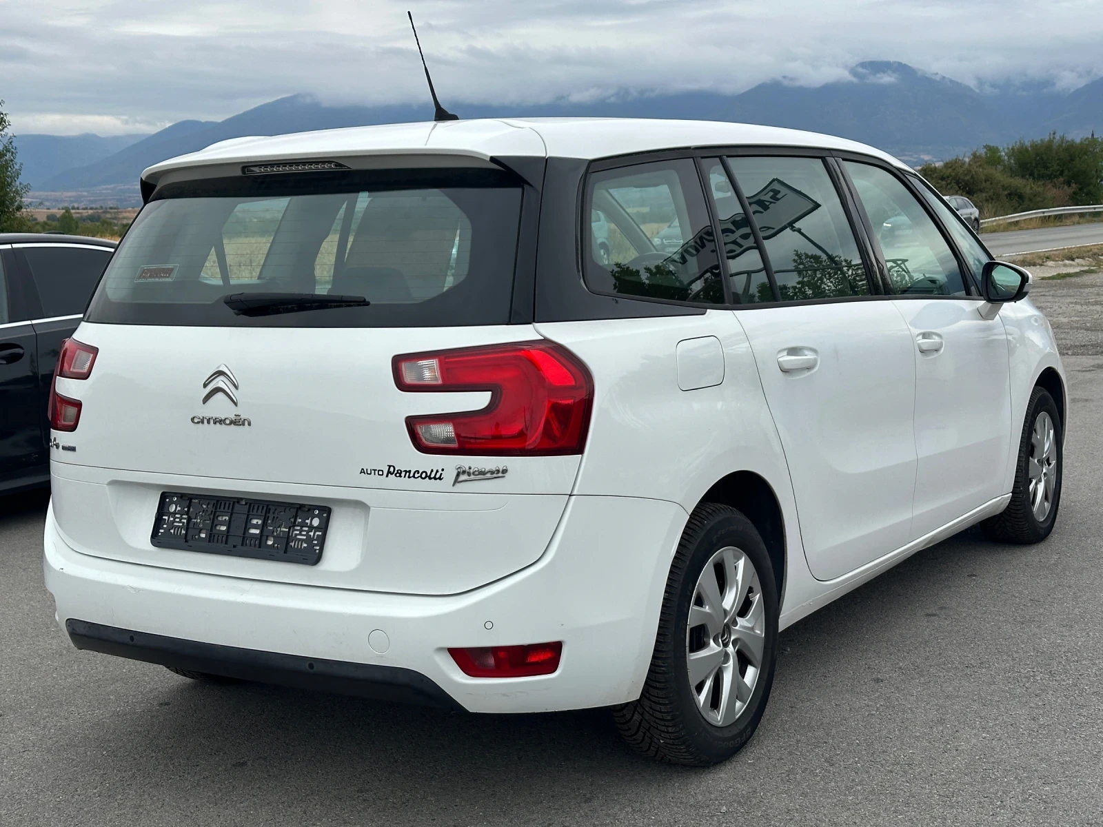 Citroen C4 Picasso  - изображение 4 | Auto.bg Citroen C4 Picasso  - изображение 4