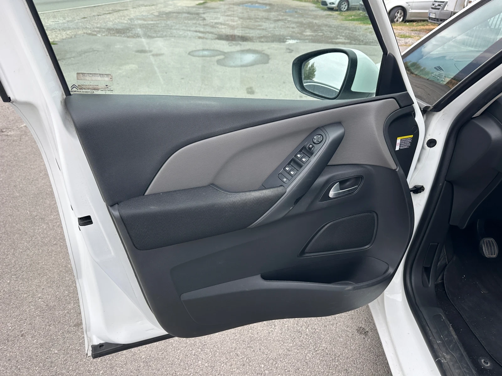 Citroen C4 Picasso  - изображение 10 | Auto.bg Citroen C4 Picasso  - изображение 10