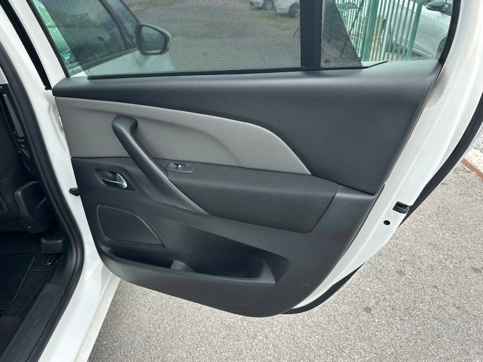 Citroen C4 Picasso  - изображение 6 | Auto.bg Citroen C4 Picasso  - изображение 6