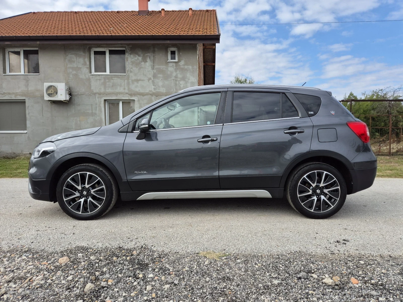 Suzuki SX4 S-Cross 1.4t 4WD FACE LIFT ШВЕЙЦАРИЯ  - изображение 8 | Auto.bg Suzuki SX4 S-Cross 1.4t 4WD FACE LIFT ШВЕЙЦАРИЯ  - изображение 8