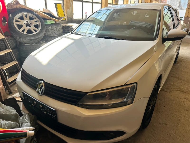 VW Jetta 1.6 TDi Common Rail - 3200 € / 6258.66 лв. - 56450862 1 | Car24.bg VW Jetta 1.6 TDi Common Rail - 3200 € / 6258.66 лв. - 56450862 1