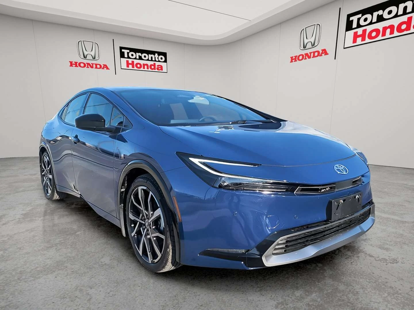 Toyota Prius XSE 13000КМ, ЦЕНА ДО БГ | Auto.bg — изображение 1 Toyota Prius XSE 13000КМ, ЦЕНА ДО БГ | Auto.bg — изображение 1