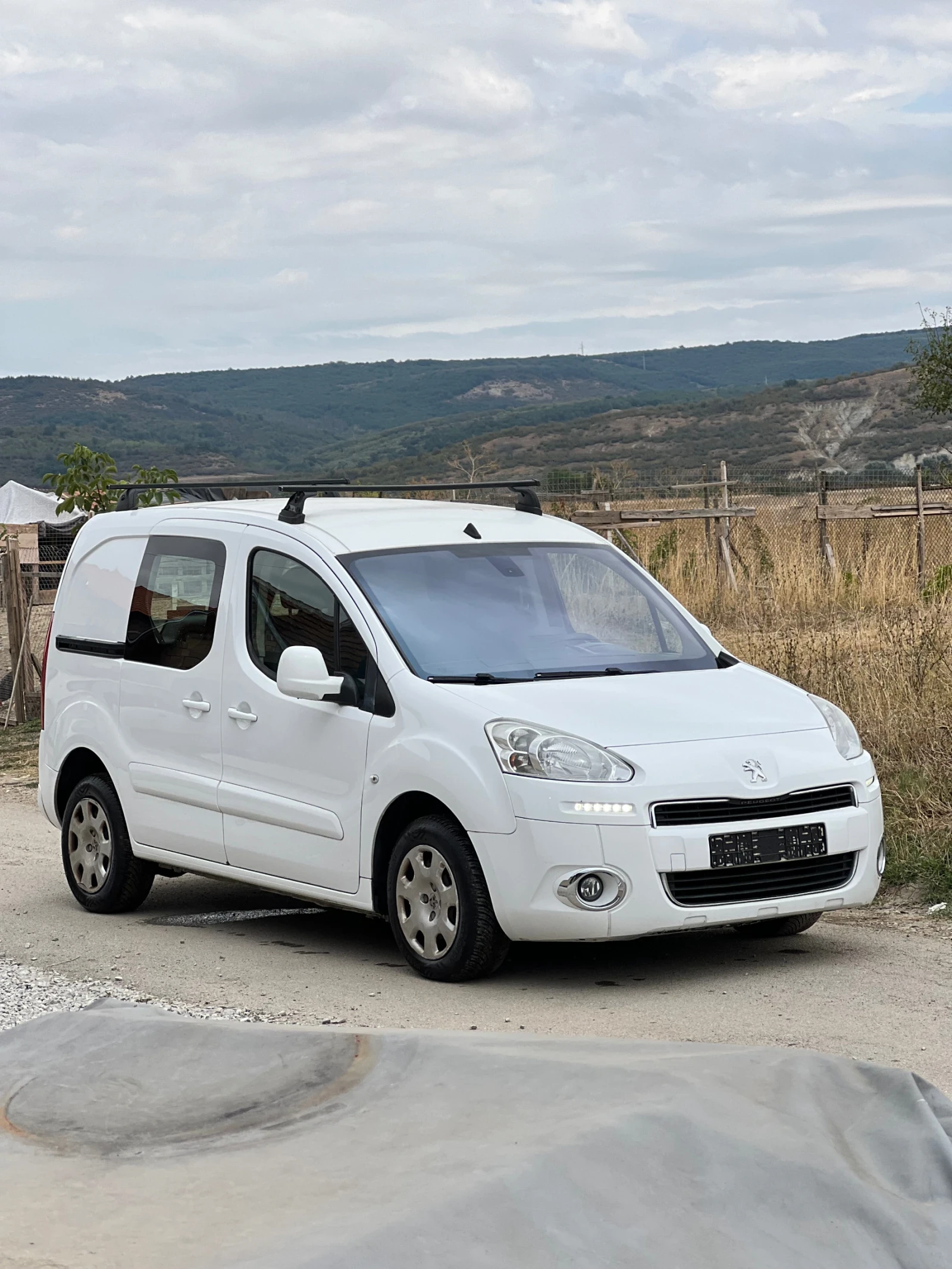 Peugeot Partner 1.6eHDI FACELIFT - изображение 4 | Auto.bg Peugeot Partner 1.6eHDI FACELIFT - изображение 4