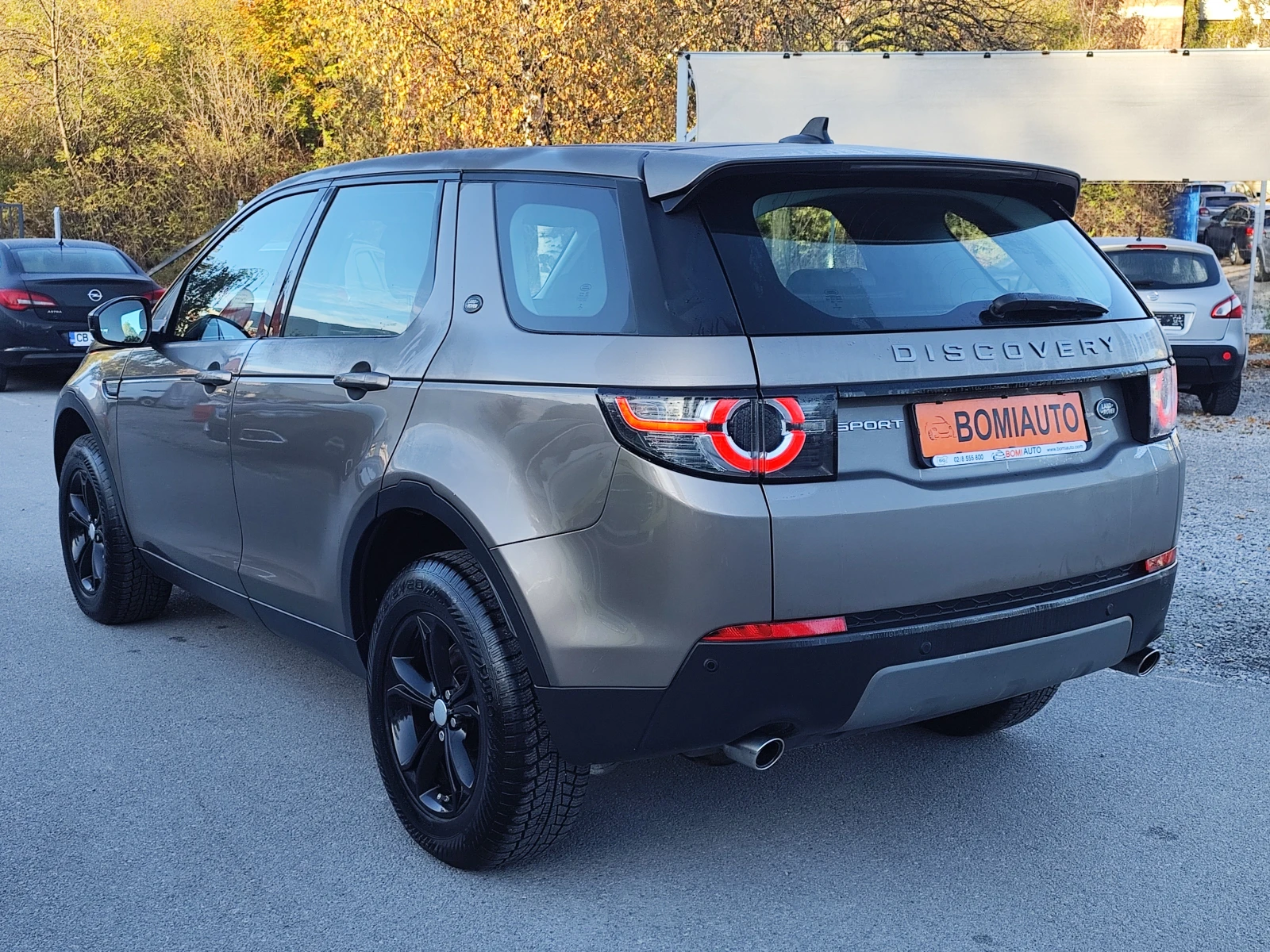 Land Rover Discovery 2.0D* SPORT * 4X4* АВТОМАТИК* КОЖА* EURO6B*  - изображение 4 | Auto.bg Land Rover Discovery 2.0D* SPORT * 4X4* АВТОМАТИК* КОЖА* EURO6B*  - изображение 4