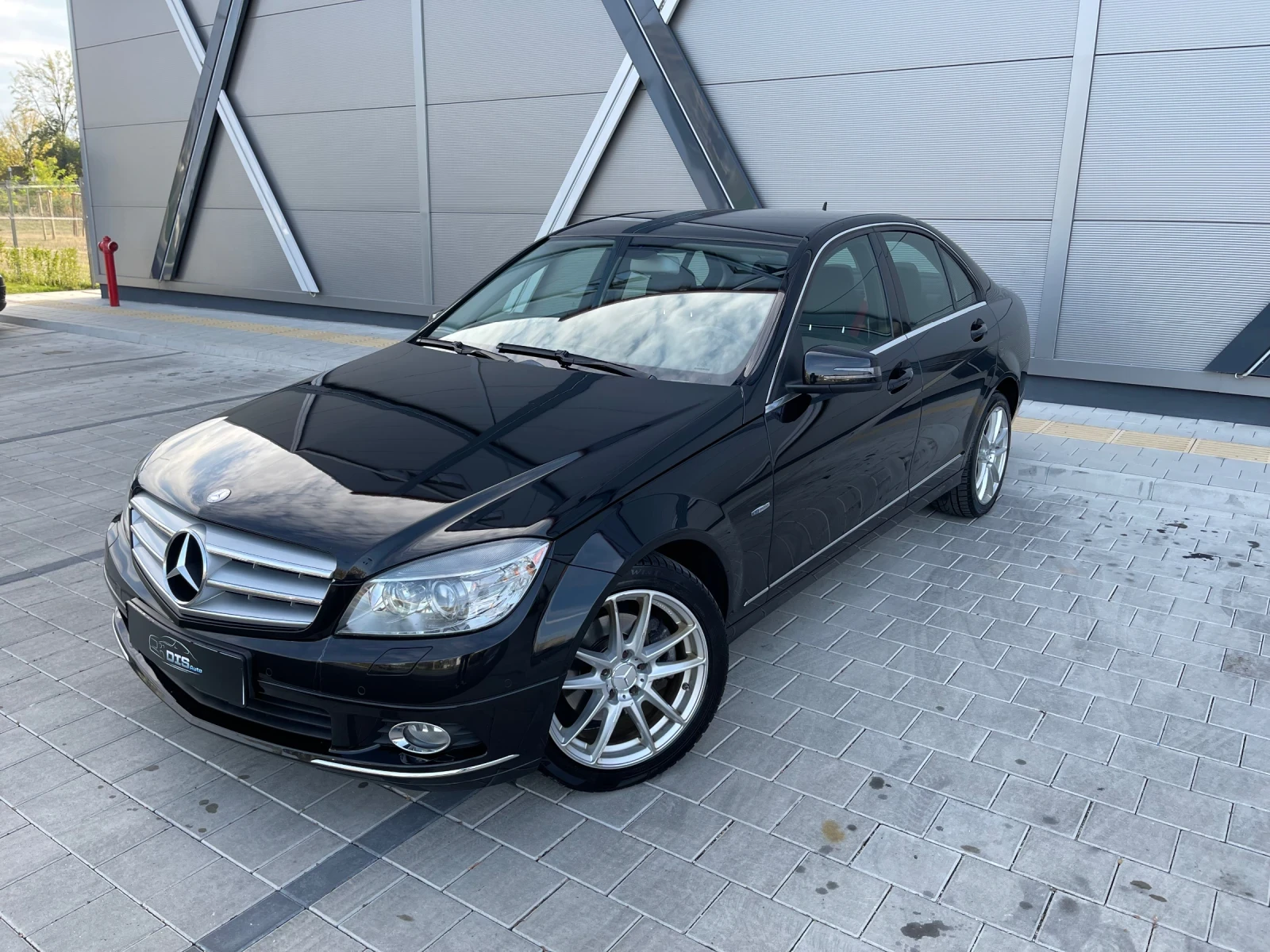 Mercedes-Benz C 220 170к.с / автомат/ подгрев - изображение 3 | Auto.bg Mercedes-Benz C 220 170к.с / автомат/ подгрев - изображение 3