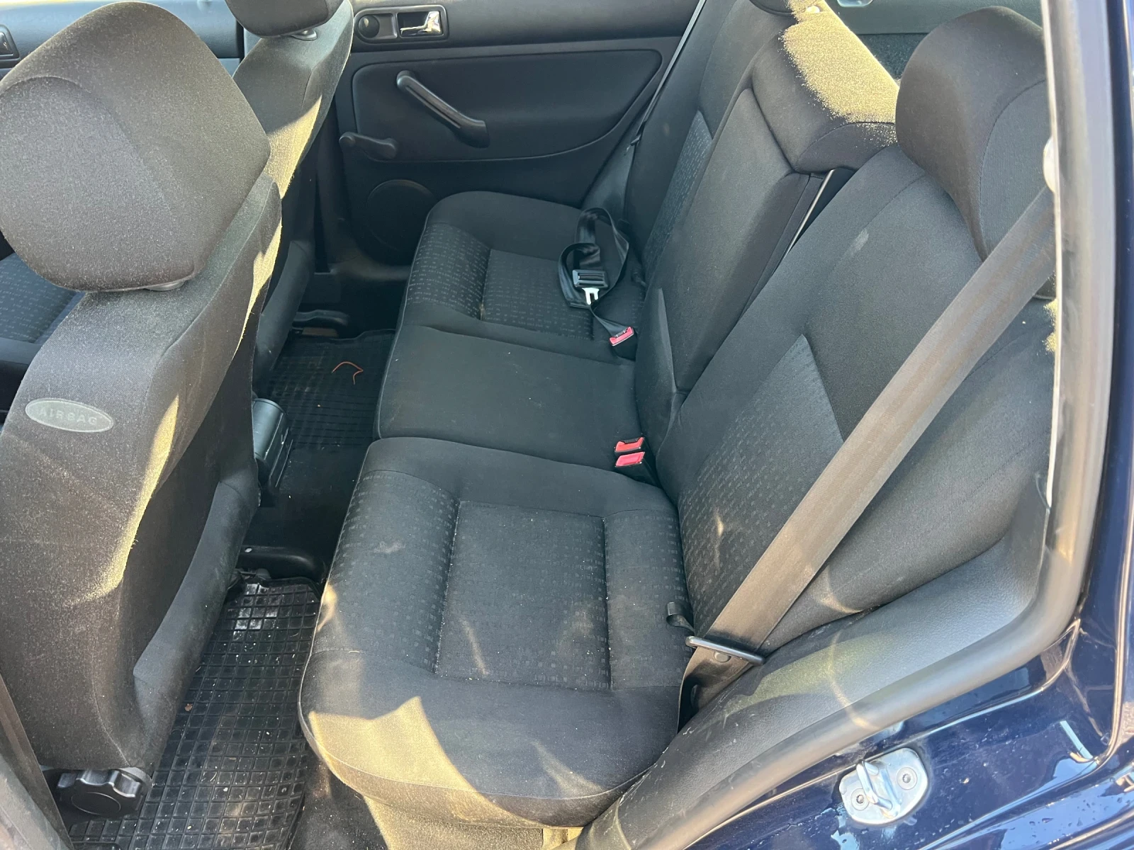 VW Golf 1.9 101 4x4 климатик теглич нов внос - изображение 8 | Auto.bg VW Golf 1.9 101 4x4 климатик теглич нов внос - изображение 8