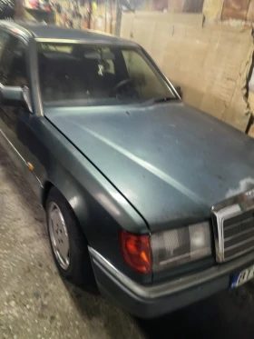 Mercedes-Benz E 200 - 1100 € / 2151.41 лв. - 42563014 5 | Car24.bg Mercedes-Benz E 200 - 1100 € / 2151.41 лв. - 42563014 5