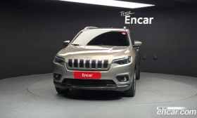 Jeep Cherokee 2.4 4x4 180к.с. * ФЕЙСЛИФТ * ПАНОРАМА * КОЖА | Auto.bg — изображение 2 Jeep Cherokee 2.4 4x4 180к.с. * ФЕЙСЛИФТ * ПАНОРАМА * КОЖА | Auto.bg — изображение 2