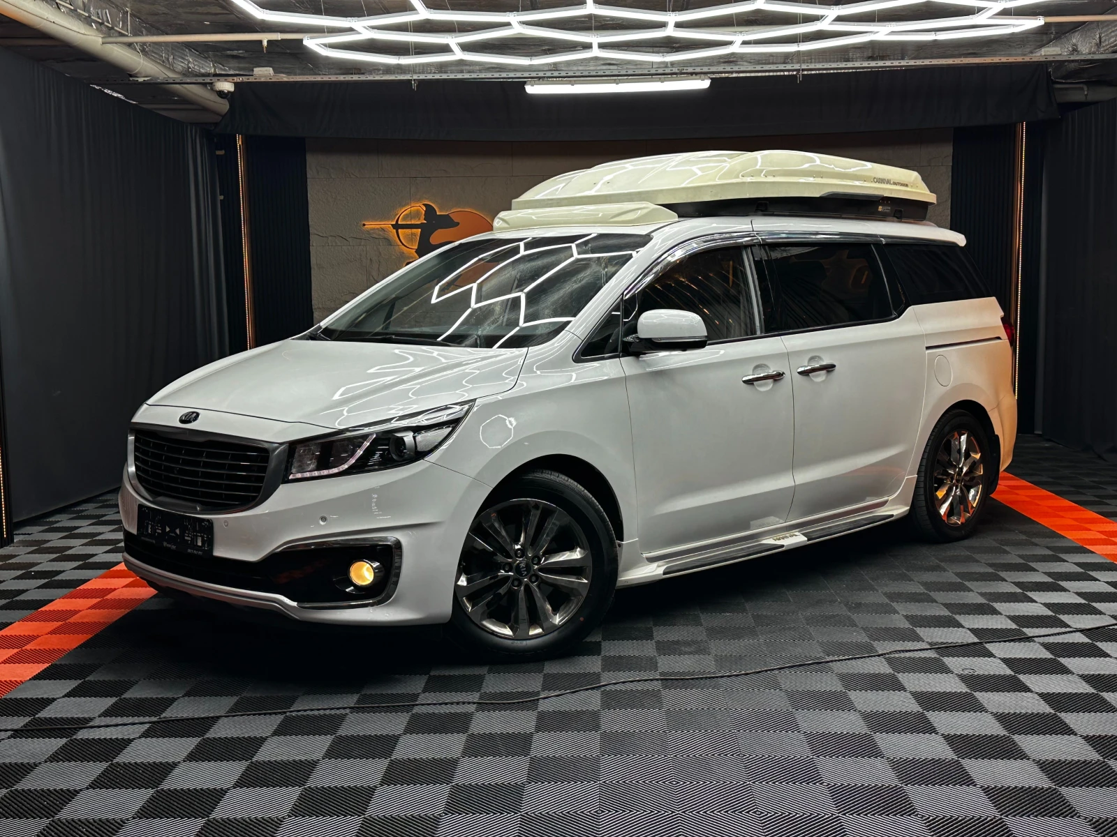 Kia Carnival 3.5i 9-местен/от Корея | Auto.bg — изображение 1 Kia Carnival 3.5i 9-местен/от Корея | Auto.bg — изображение 1