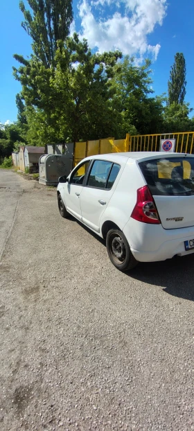 Dacia Sandero undefined | Auto.bg — изображение 4 Dacia Sandero undefined | Auto.bg — изображение 4
