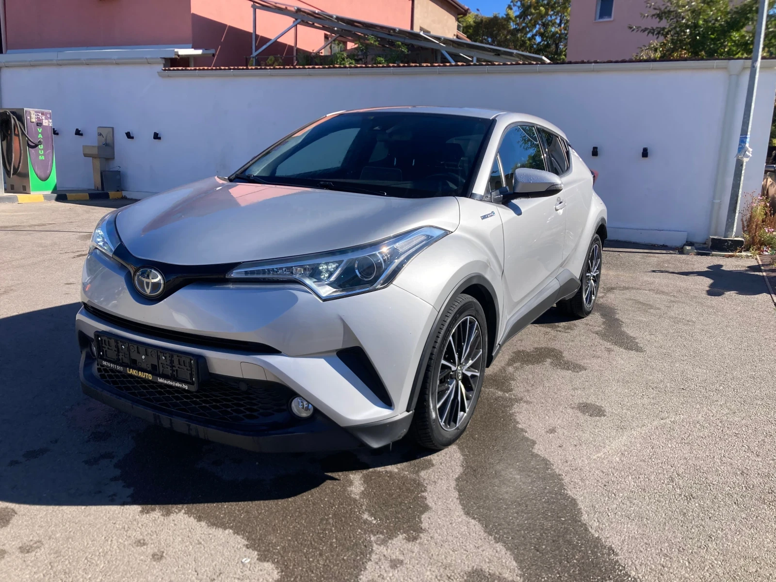 Toyota C-HR 1.8 Hibrid Evro-6 Avtomatik 137800km Original | Auto.bg — изображение 1 Toyota C-HR 1.8 Hibrid Evro-6 Avtomatik 137800km Original | Auto.bg — изображение 1