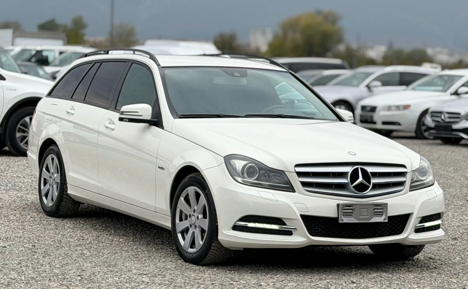 Mercedes-Benz C 220 2.2CDi 170к.с * Ксенон* * Автомат* * FaceLift* | Auto.bg — изображение 1 Mercedes-Benz C 220 2.2CDi 170к.с * Ксенон* * Автомат* * FaceLift* | Auto.bg — изображение 1