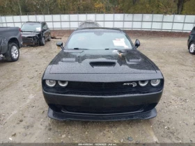 Dodge Challenger SRT HELLCAT 6.2L V8 SUPERCHARGER 707HP - 69700 лв. / 35637.04 € - 24852725 11 | Car24.bg Dodge Challenger SRT HELLCAT 6.2L V8 SUPERCHARGER 707HP - 69700 лв. / 35637.04 € - 24852725 11