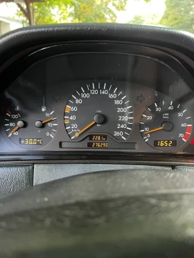 Mercedes-Benz E 200 2.0 Kompressor | Auto.bg — изображение 14 Mercedes-Benz E 200 2.0 Kompressor | Auto.bg — изображение 14