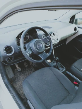 VW Up бензин /природен газ - 2999 € / 5865.53 лв. - 85361484 5 | Car24.bg VW Up бензин /природен газ - 2999 € / 5865.53 лв. - 85361484 5