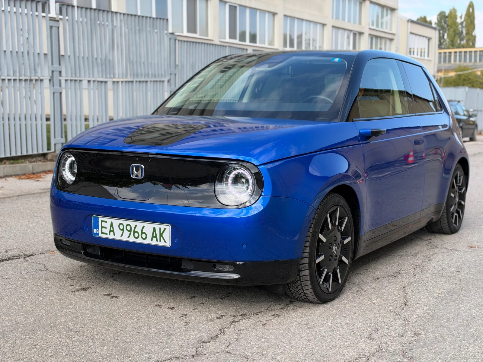 Honda e Advance всички екстри за модела | Auto.bg — изображение 1 Honda e Advance всички екстри за модела | Auto.bg — изображение 1