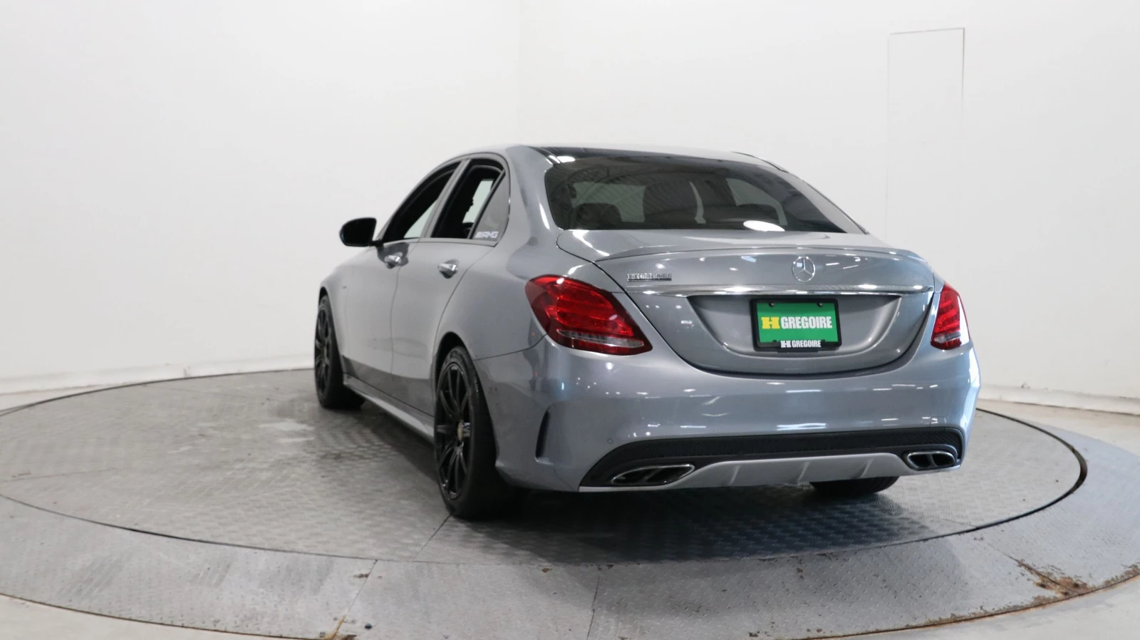 Mercedes-Benz C 450 AMG BURMESTER* RED STITCH* PANOROOF* KEYLESS* PREMIUM* - изображение 5 | Auto.bg Mercedes-Benz C 450 AMG BURMESTER* RED STITCH* PANOROOF* KEYLESS* PREMIUM* - изображение 5