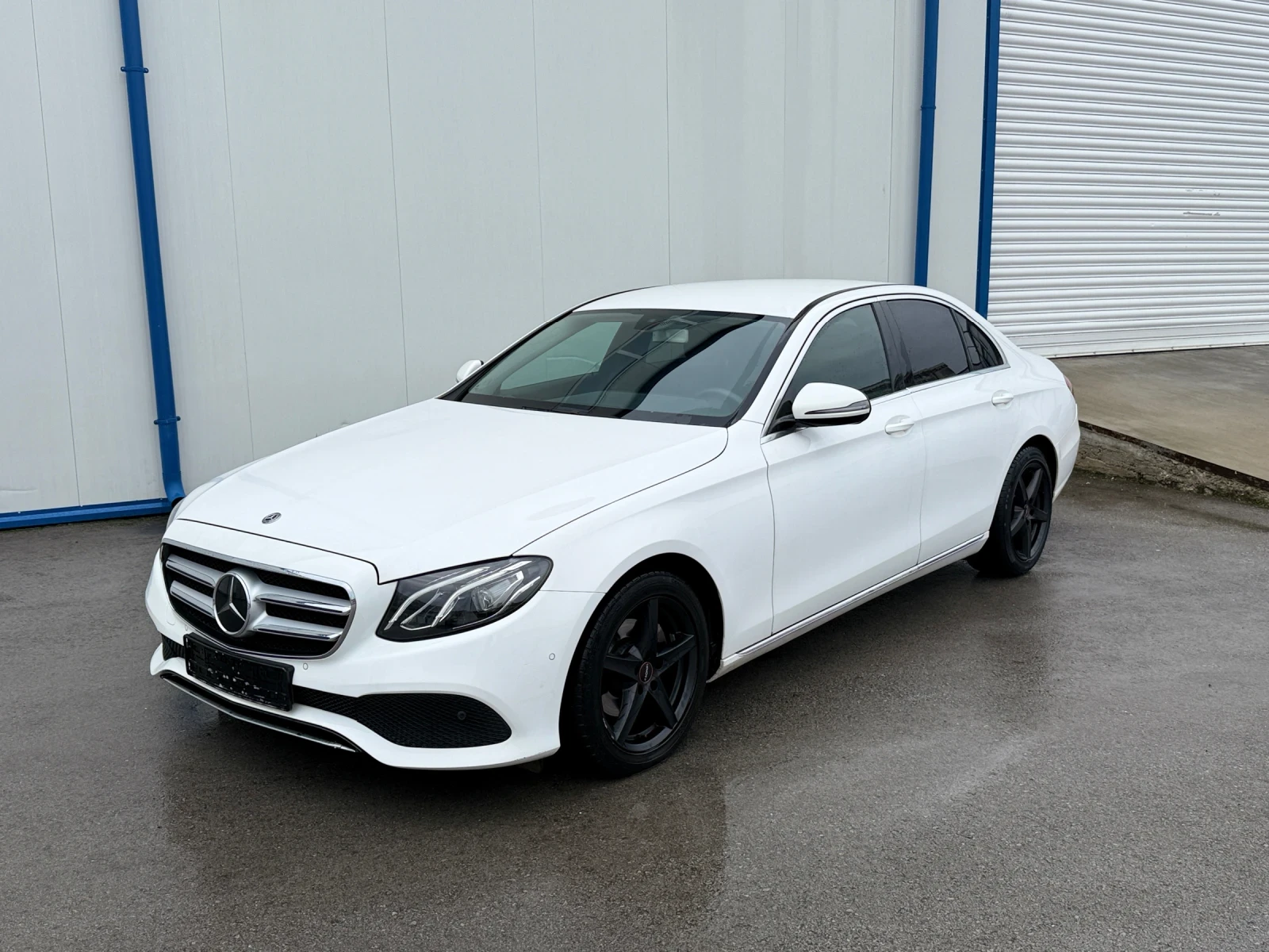 Mercedes-Benz E 200 * LED* CAM* ПОДГРЕВ* ТОП ЦЕНА* | Auto.bg — изображение 1 Mercedes-Benz E 200 * LED* CAM* ПОДГРЕВ* ТОП ЦЕНА* | Auto.bg — изображение 1