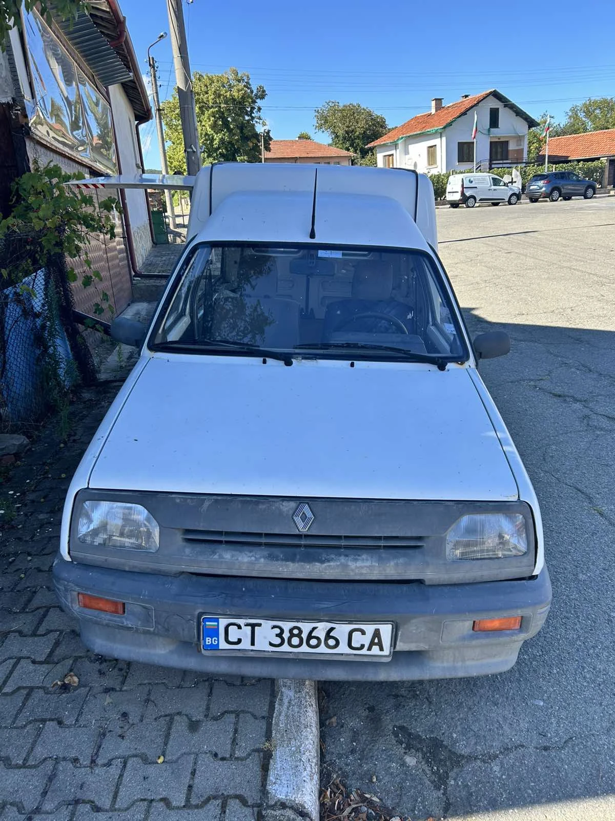 Renault Rapid undefined | Auto.bg — изображение 1 Renault Rapid undefined | Auto.bg — изображение 1
