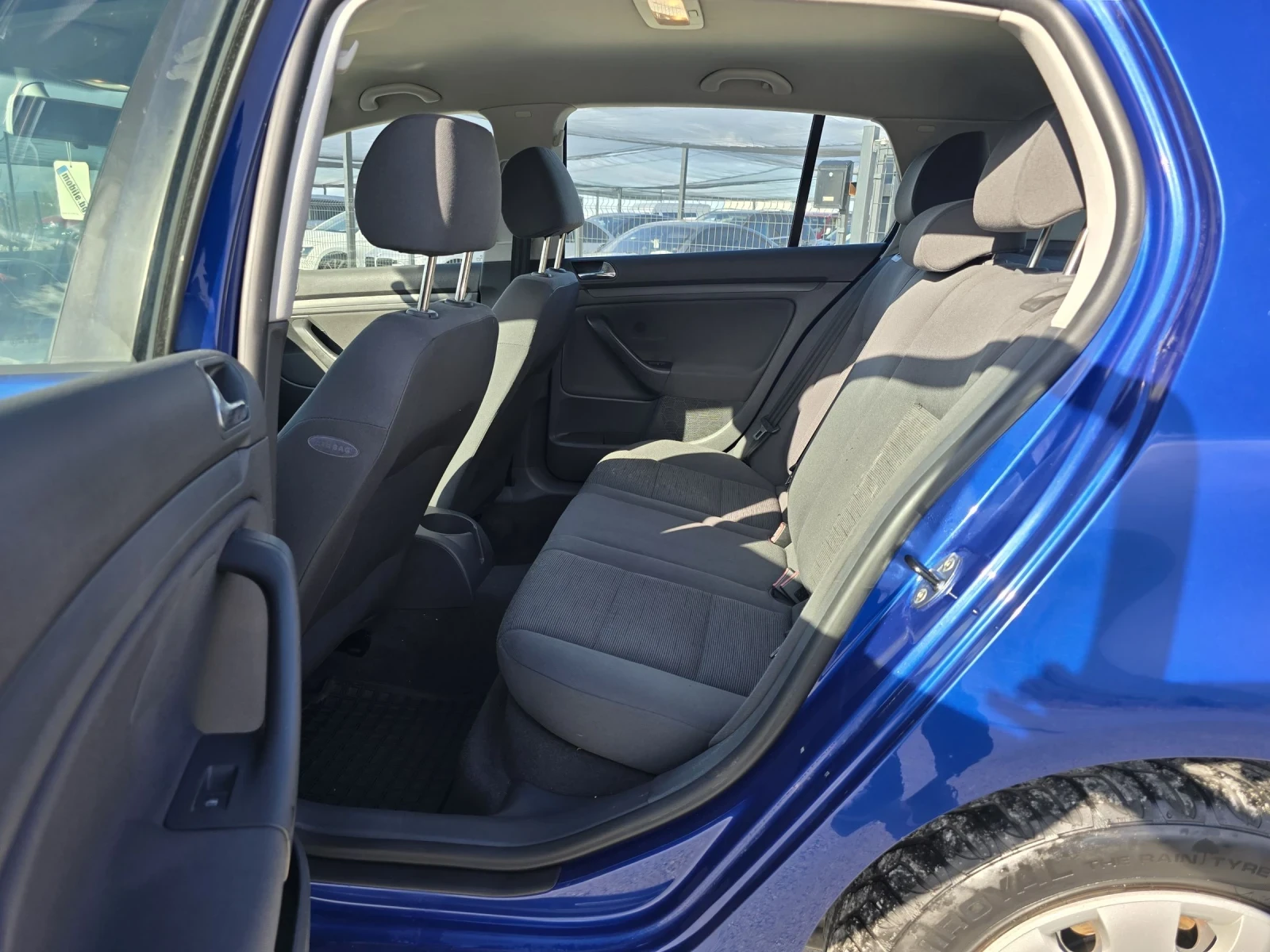 VW Golf 1.6i/102Кс - изображение 10 | Auto.bg VW Golf 1.6i/102Кс - изображение 10