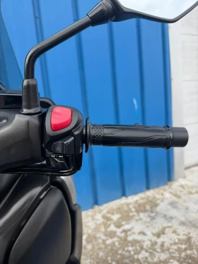 Yamaha X-max 300 ABS TC LED | Auto.bg — изображение 9 Yamaha X-max 300 ABS TC LED | Auto.bg — изображение 9