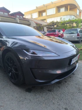 Снимка Tesla Model 3