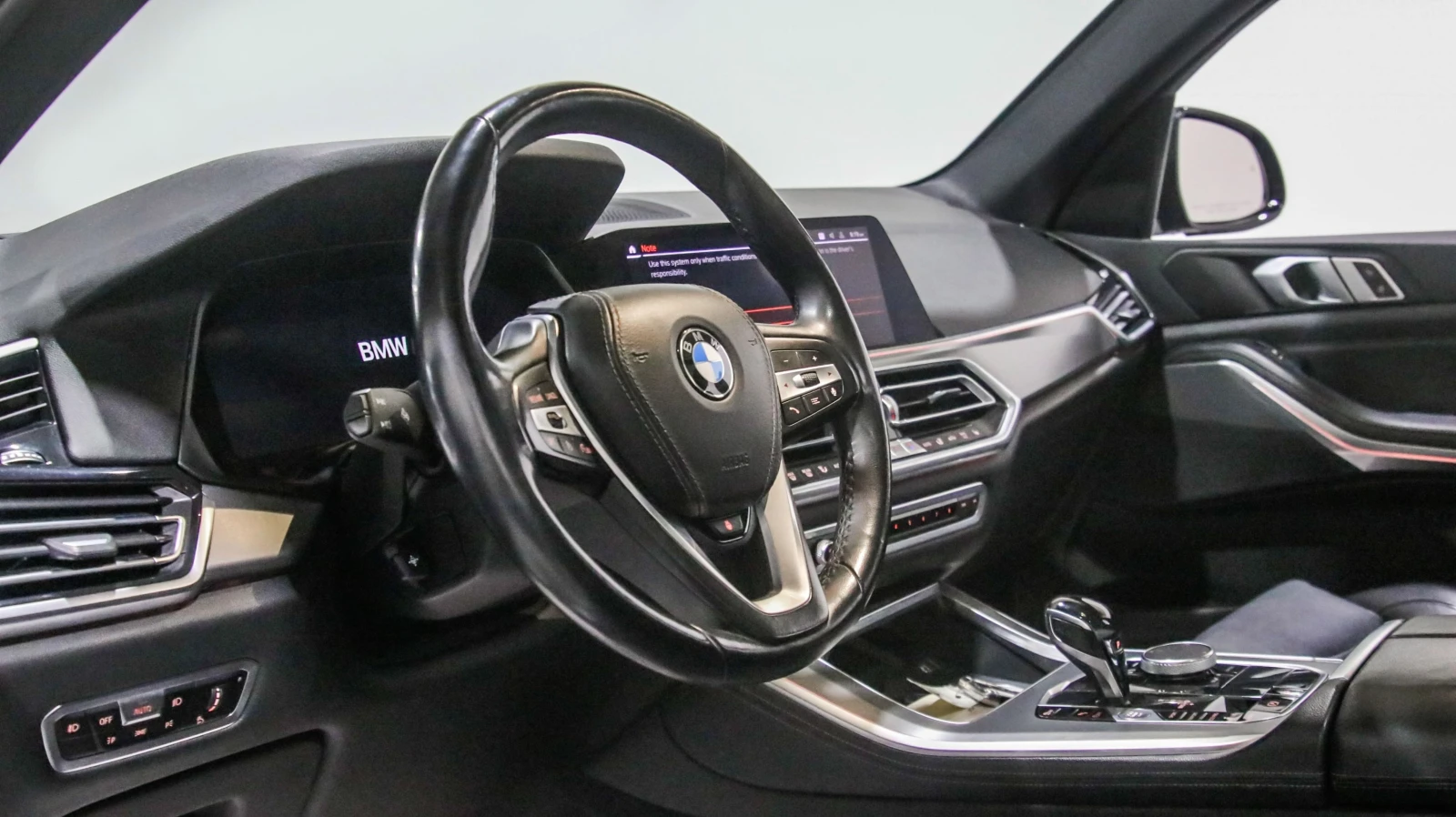 BMW X5 xDrive40i* 360CAM* H&K Sound* Pano* Black Leather* - изображение 8 | Auto.bg BMW X5 xDrive40i* 360CAM* H&K Sound* Pano* Black Leather* - изображение 8