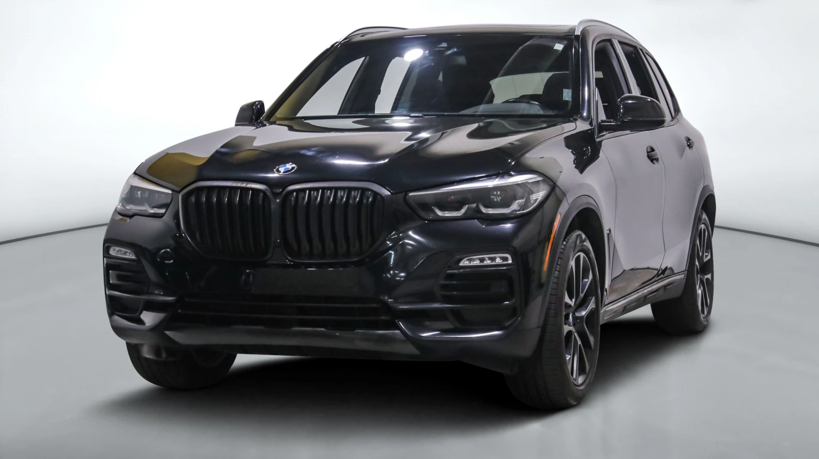 BMW X5 xDrive40i* 360CAM* H&K Sound* Pano* Black Leather* - изображение 3 | Auto.bg BMW X5 xDrive40i* 360CAM* H&K Sound* Pano* Black Leather* - изображение 3