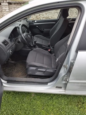 VW Golf - 2300 лв. / 1175.97 € - 63111264 2 | Car24.bg VW Golf - 2300 лв. / 1175.97 € - 63111264 2