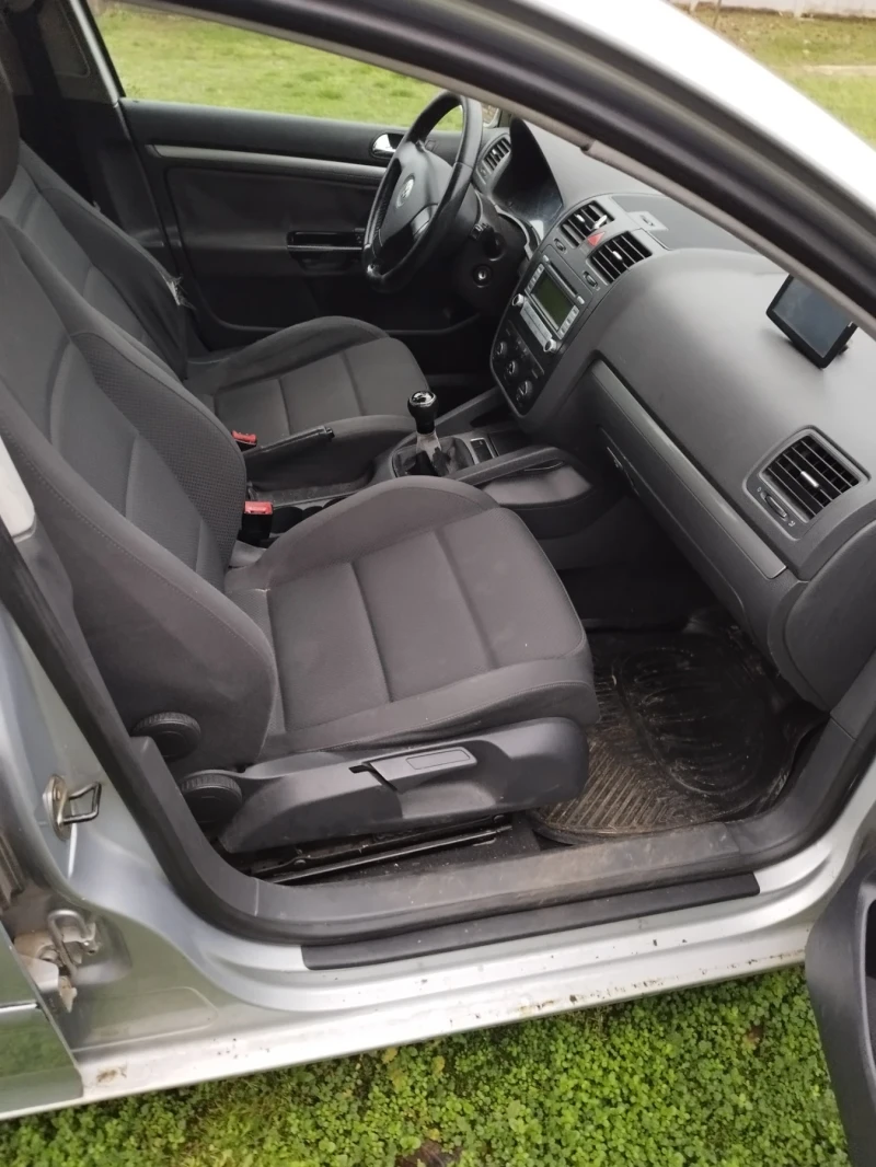 VW Golf - 2300 лв. / 1175.97 € - 63111264 1 | Car24.bg VW Golf - 2300 лв. / 1175.97 € - 63111264 1