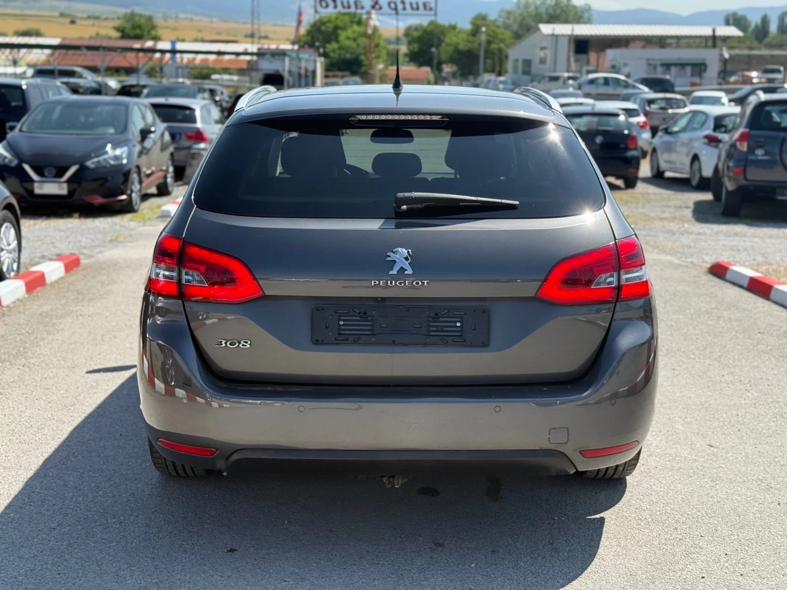 Peugeot 308 1.6 hdi ALLURE/FULL EXTRA - изображение 4 | Auto.bg Peugeot 308 1.6 hdi ALLURE/FULL EXTRA - изображение 4