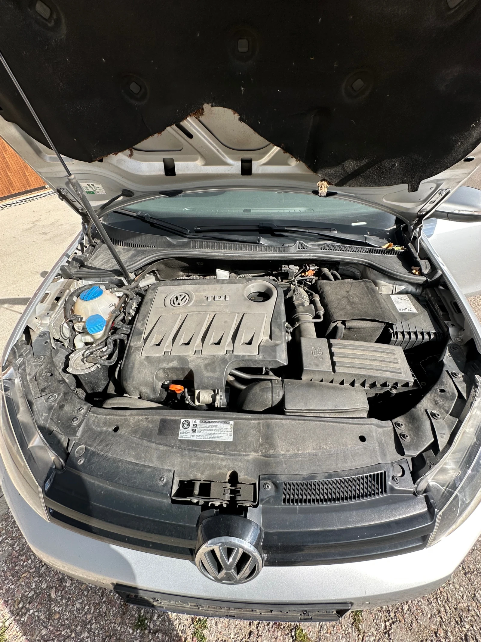 VW Golf 1.6TDI5скCAY - изображение 8 | Auto.bg VW Golf 1.6TDI5скCAY - изображение 8